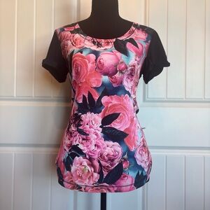 Lululemon Athletica Pink and Black Fitted Graphic Tee